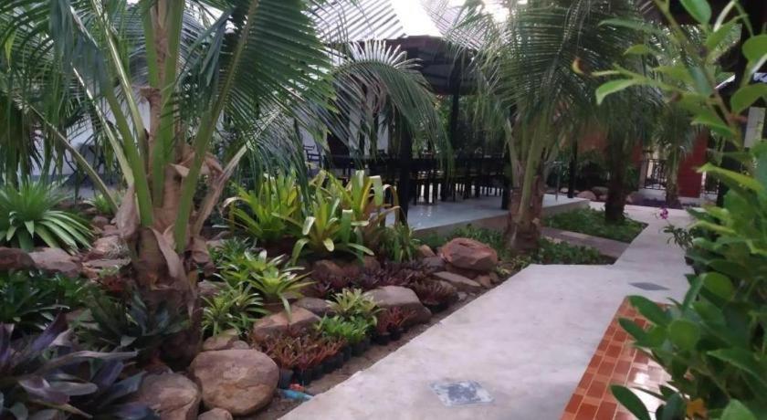 Nangrong Garden Home Bagian luar foto